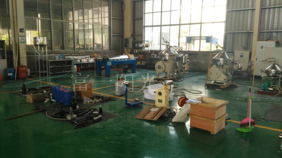 管式離心機廠家-廣州富一